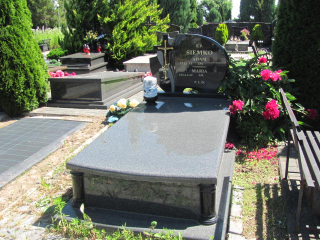 Grób Adam Siemko